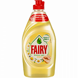 Средство для мытья посуды Fairy Нежные руки Ромашка и витам. Е 450мл